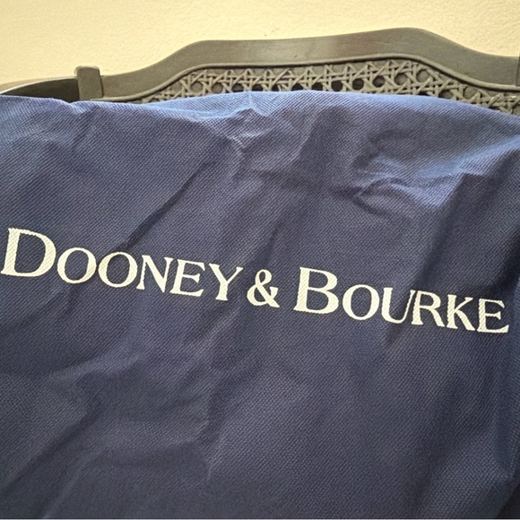 Classic Brown Dooney & Bourke Leather Women's Bag - Picture 10 of 12